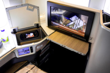 aircanada business class boeing 777 monitor
