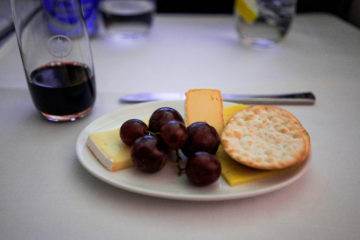 aircanada business class boeing 777 nachtisch kaese