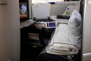 aircanada business class boeing 777 sitzplatz seitenansicht
