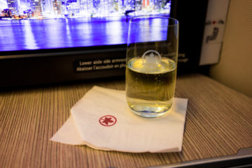 aircanada business class boeing 777 welcome drink
