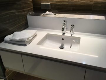 aircanada maple leaf gold lounge frankfurt waschbecken