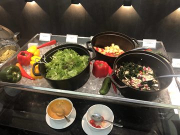 american express centurion lounge hong kong salatbar