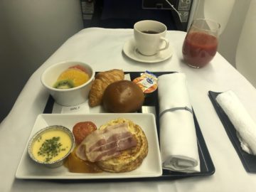 ana business class boeing 777 300 fruehstueck
