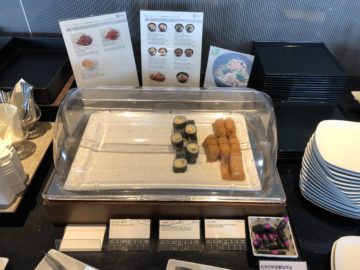 ana suite lounge tokyo haneda gate 110 sushi
