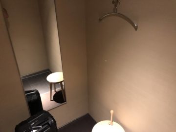 ana suite lounge tokyo haneda gate 110 umkleidekabine