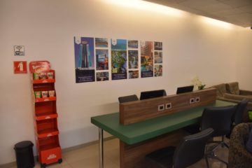 arbeitsbereich mit instantnudeln pontestur lounge recife