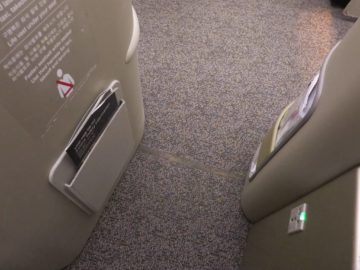 asiana business class smartium boeing 777 staufach 2