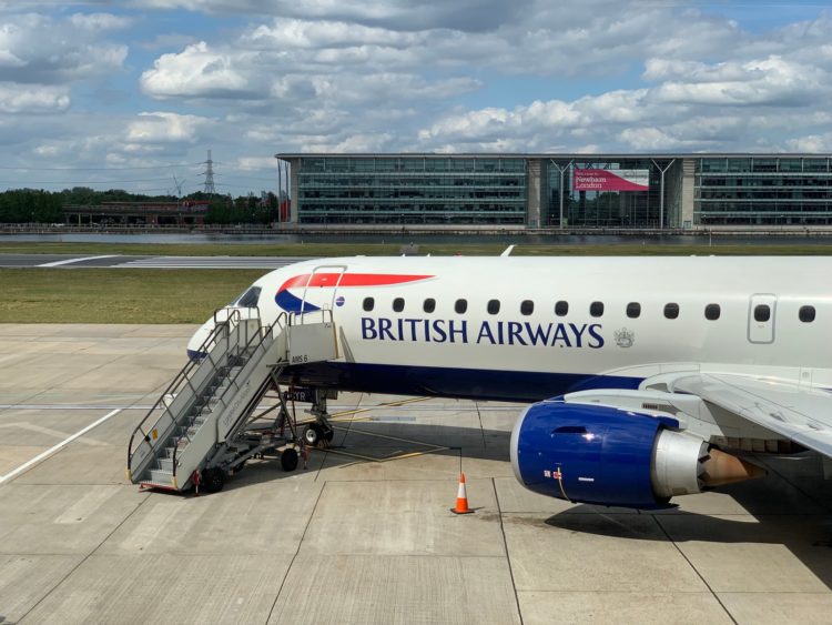 british airways embraer 190 flugzeug london city airport 2
