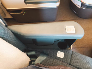 cathay pacific business class a350 1000 sitz 7