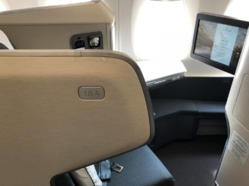 cathay pacific business class a350 1000 sichtschutz