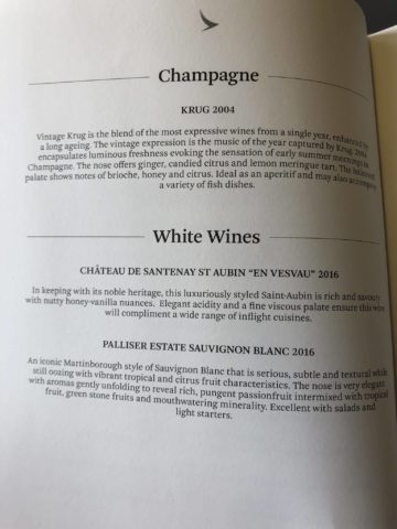 cathay pacific first class boeing 777 300 champagner wein e1535205798154
