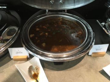 cathaypacific business class lounge londonheathrow beef stew