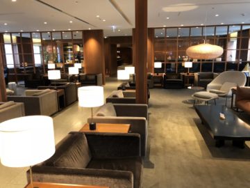 cathaypacific business class lounge taiwan taoyuan hauptbereich4
