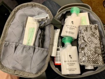 emirates alte first class a380 amenity kit 2
