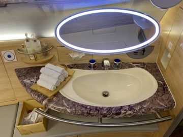emirates alte first class a380 bad 3
