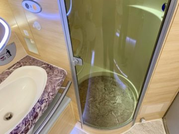 emirates alte first class a380 bad dusche 1