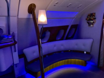 emirates alte first class a380 bar 3