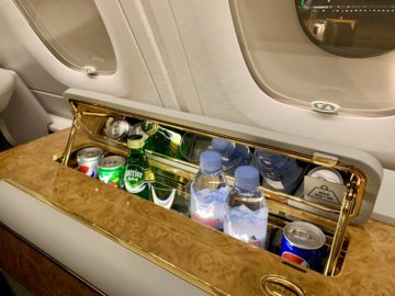 emirates alte first class a380 minibar