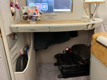 emirates alte first class a380 stauraum