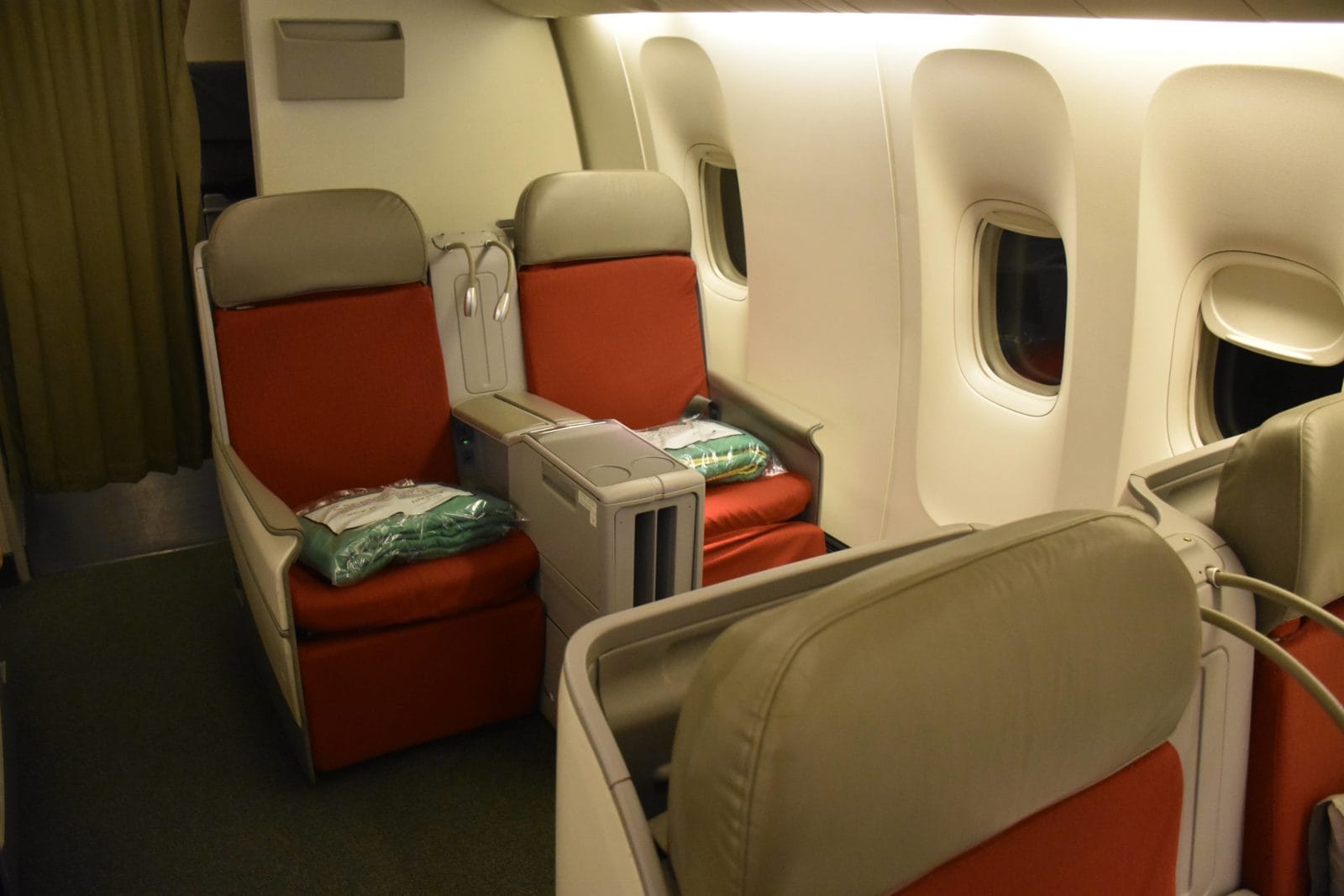 Review Ethiopian Airlines Business Class Boeing 777200LR