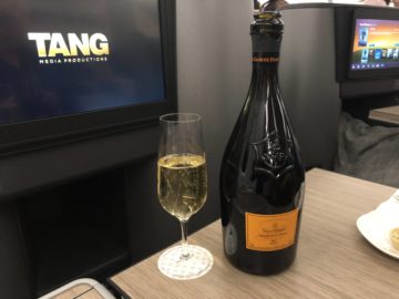 eva air business class a330 300 champagner veuve