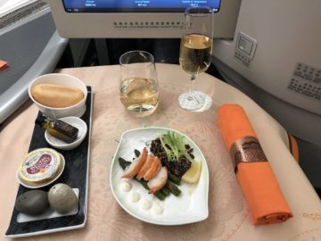 eva air business class boeing 777 300 lobster vorspeise