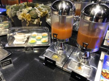 eva air lounge bangkok saefte