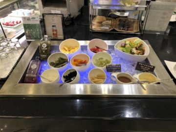 eva air lounge the infinity salatbar