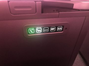 eva air neue business class boeing 787 9 knoepfe sitz unten