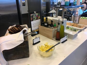 finnair lounge helsinki brot und oel
