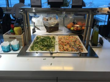 finnair lounge helsinki salat