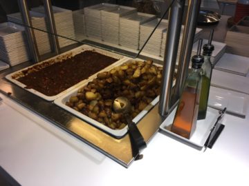 finnair lounge helsinki warme speisen