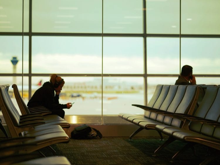 flughafen verspaetung unsplash