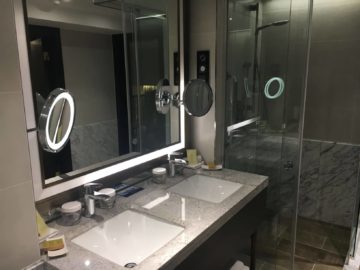 hilton budapest two bedroom suite badezimmer waschbecken