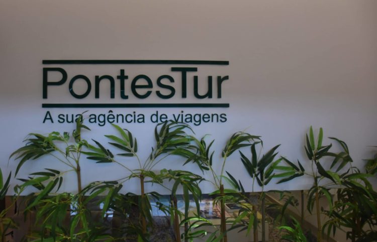 logo pontestur lounge recife