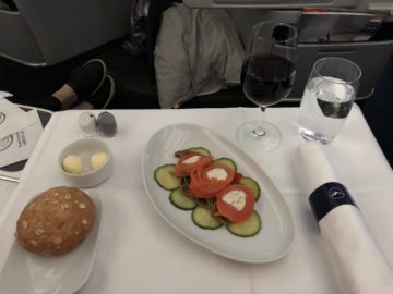 lufthansa business class a350 heilbutt lachs