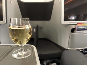 lufthansa business class a350 welcome drink