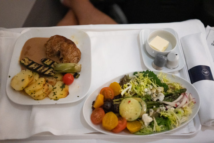 lufthansa business class airbus 350 kalbsmedaillons