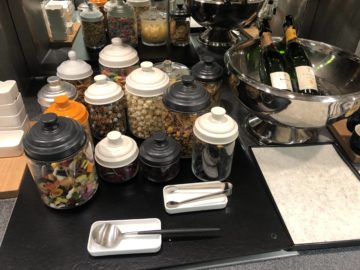 lufthansa senator lounge bremen snacks