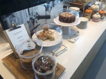 lufthansa senator lounge frankfurt a cookies kuchen