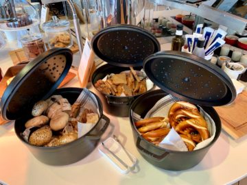 lufthansa senator lounge frankfurt c16 buffet brot