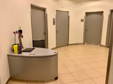 lufthansa senator lounge frankfurt c16 dusche eingangsbereich