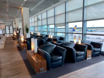 lufthansa senator lounge frankfurt c16 fensterfront 1