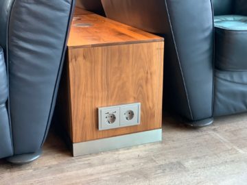 lufthansa senator lounge frankfurt c16 steckdosen