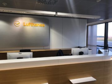 lufthansa senator lounge hannover eingangsbereich lounge