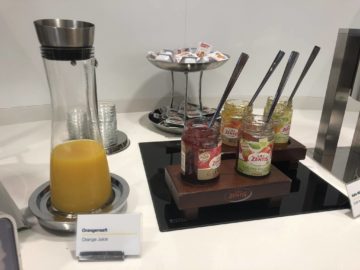lufthansa senator lounge hannover saft aufstrich