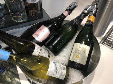 lufthansa senator lounge hannover wein champagner