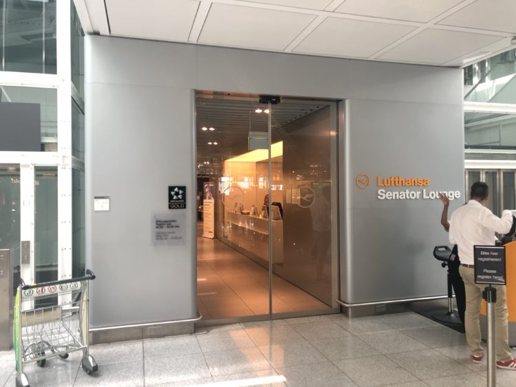 lufthansa senator lounge muenchen g24 eingangsbereich senator lounge