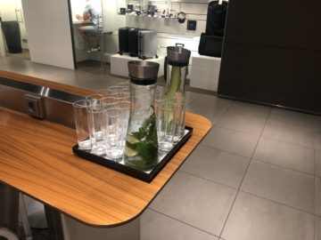 lufthansa senator lounge muenchen g24 wasser