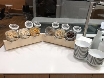 lufthansa senator lounge muenchen satellit schengen muesli